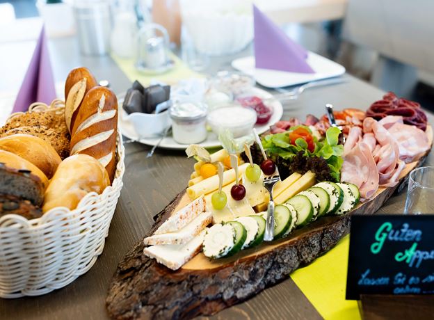Bergfrühstück am Sonnenkopf