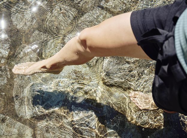 Kneippen im Kneipp & Relax Garten Alfenz